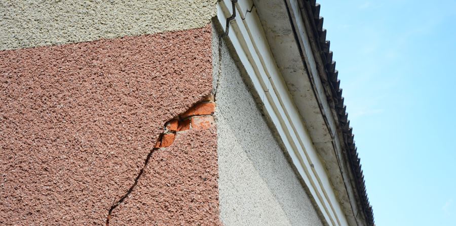 cracked stucco