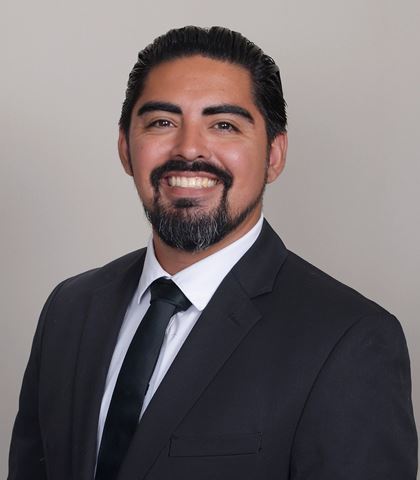 zach macias