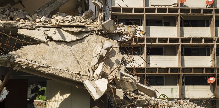 apartment building was collapse