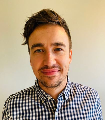 jason oscienny headshot